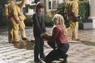Illustration for article titled Once Upon a Time 1x08, "Desperate Souls" Pictures